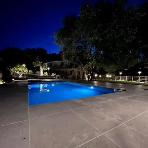 Etna Tra Le Querce Santa Venerina
